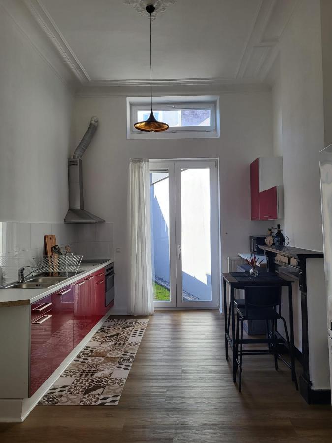 Brussels Bed & Blockchain Private Rooms With Shared Bathroom Etterbeek Exterior foto