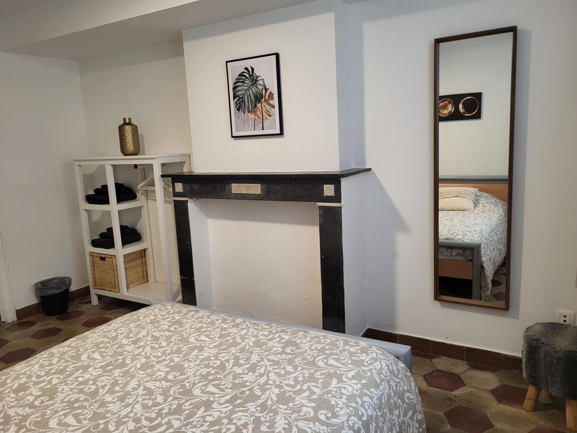Brussels Bed & Blockchain Private Rooms With Shared Bathroom Etterbeek Quarto foto